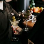 A Guide to Memorable Evenings with Signature Drinks and Great Atmosphere